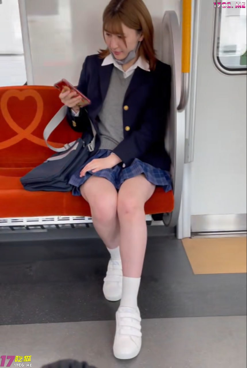 2554045704.jpg